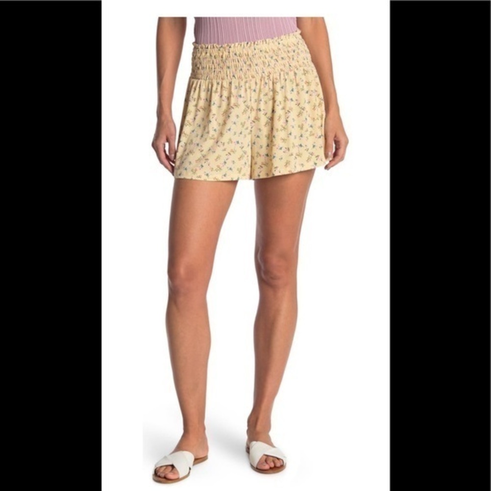 NWT~BCBGeneration Floral Smocked-Waist Shorts
